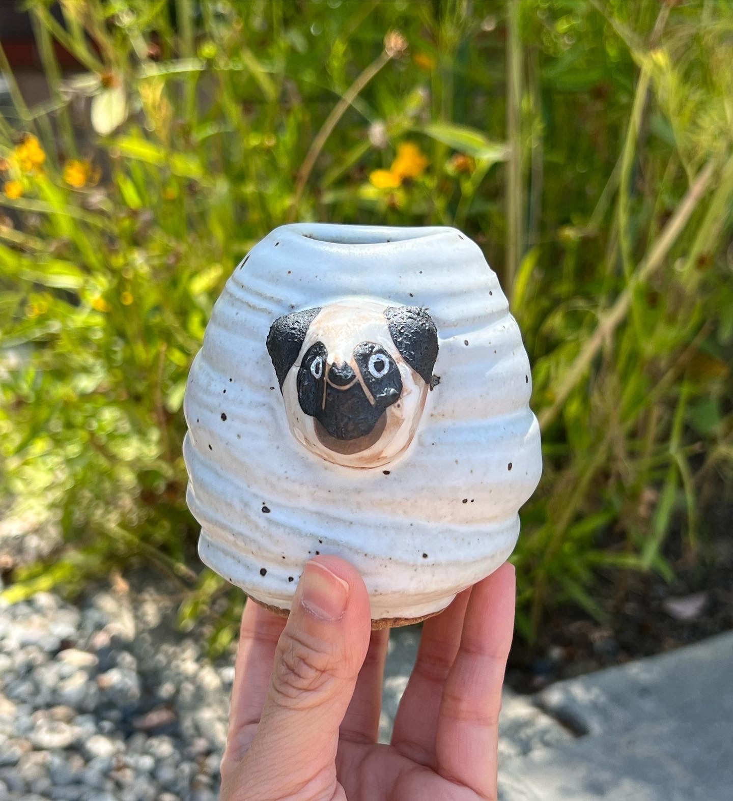White Lemuranda Bud Vase